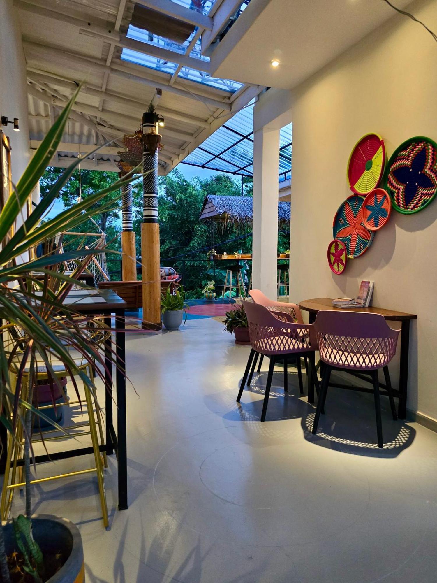 Habibi Hostel & Restaurant Unawatuna Dış mekan fotoğraf