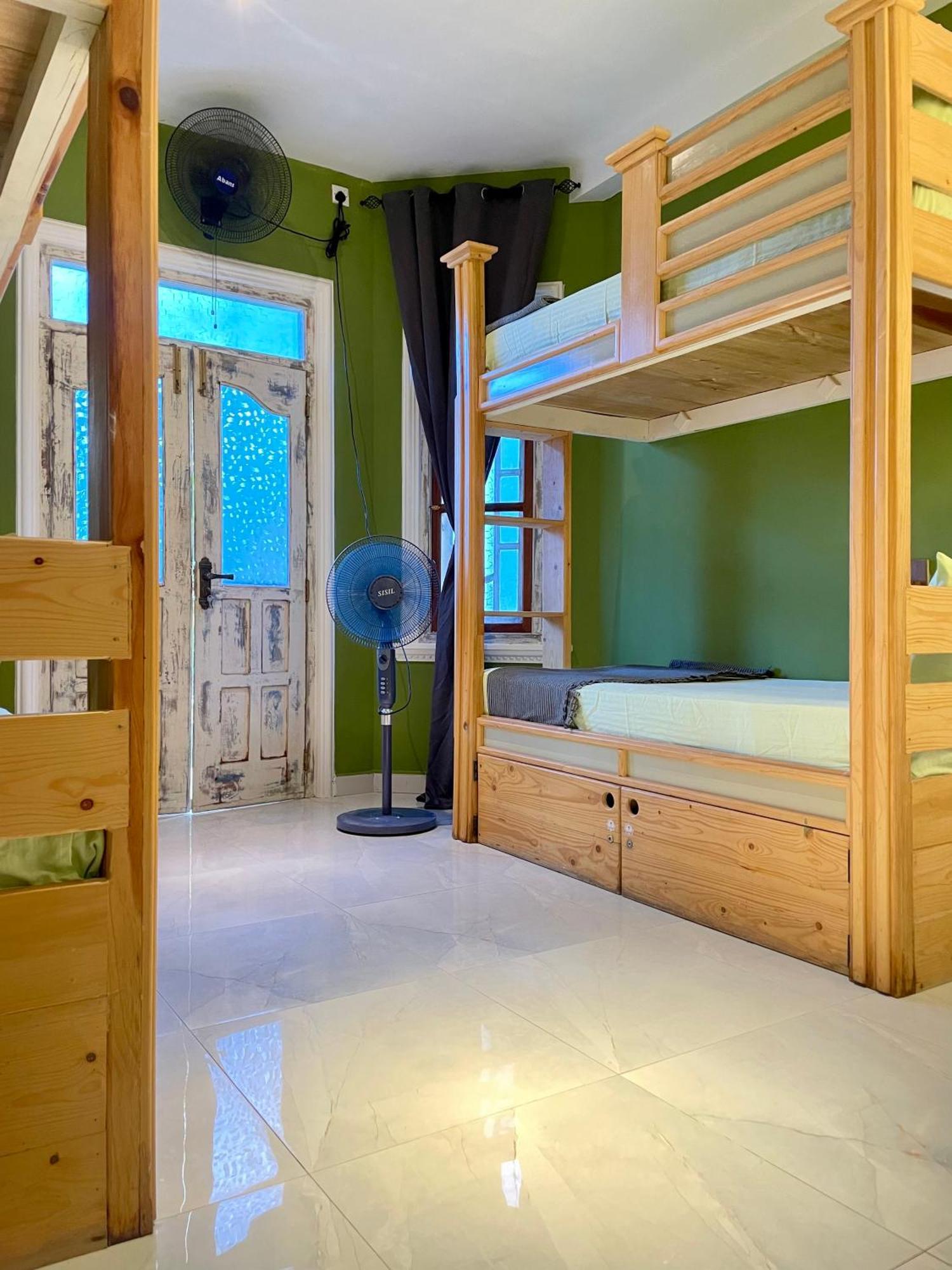 Habibi Hostel & Restaurant Unawatuna Dış mekan fotoğraf