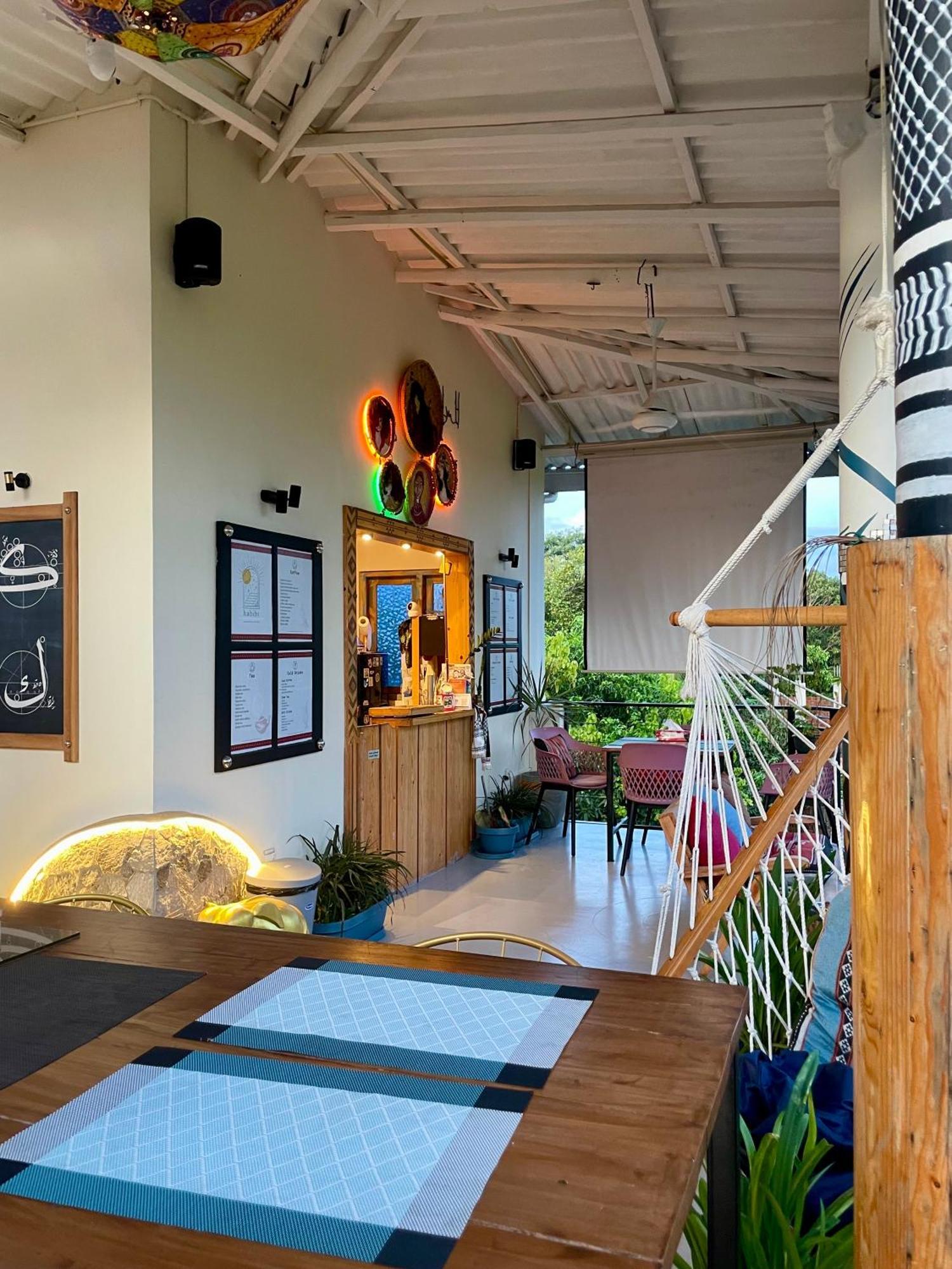 Habibi Hostel & Restaurant Unawatuna Dış mekan fotoğraf