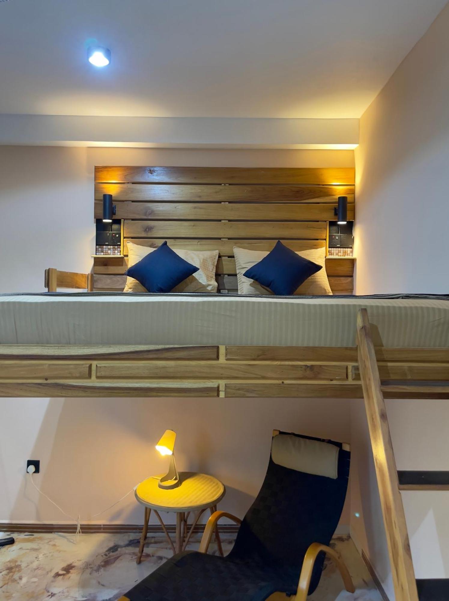 Habibi Hostel & Restaurant Unawatuna Dış mekan fotoğraf