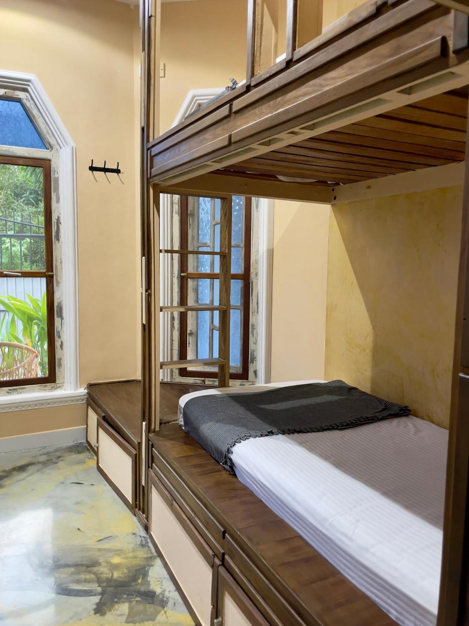 Habibi Hostel & Restaurant Unawatuna Dış mekan fotoğraf